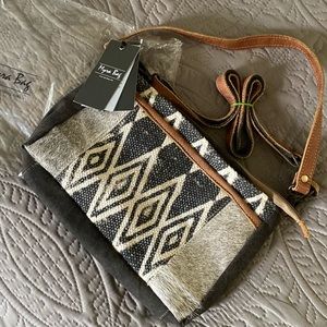 Myra. Tedious Small &Crossbody Bag